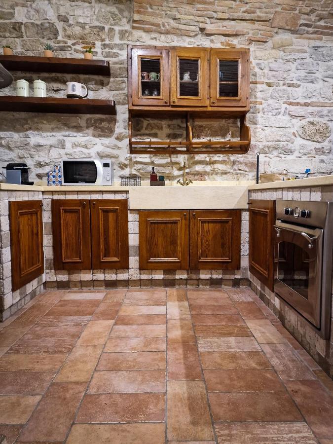 O Rosa Bella Appartamento Via Savelli Della Porta 24 グッビオ エクステリア 写真